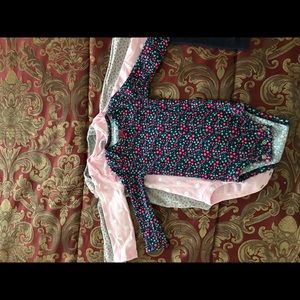 Baby onesies and pants🌞